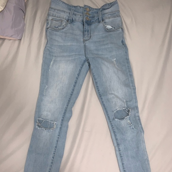 Light washed blue ripped jeans - Picture 2 of 3